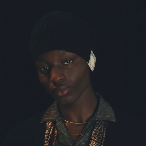 96E7E85B-DD73-4D5A-B8FF-CC7710C13035_1800x1800